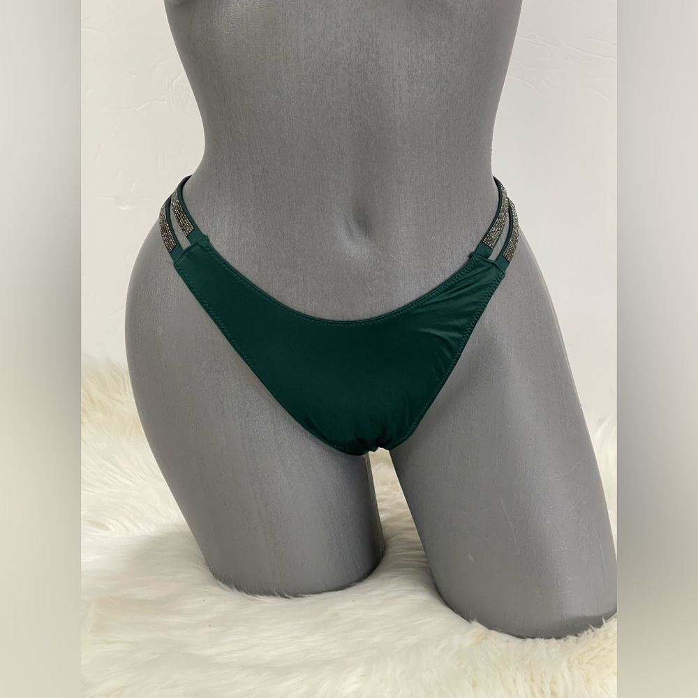 Victorias Secret Very Sexy Double Shine Strap Smooth Thong Panty Underwear. NWT